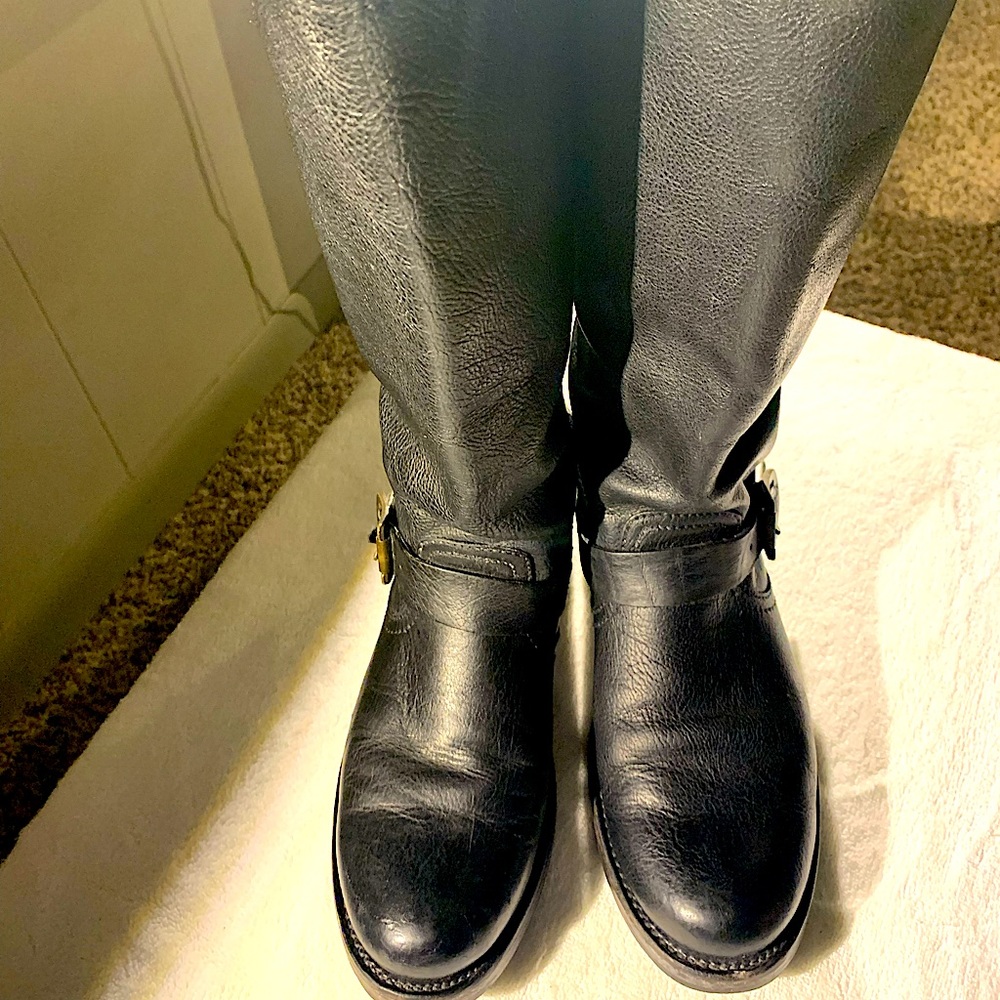 Fry leather boots